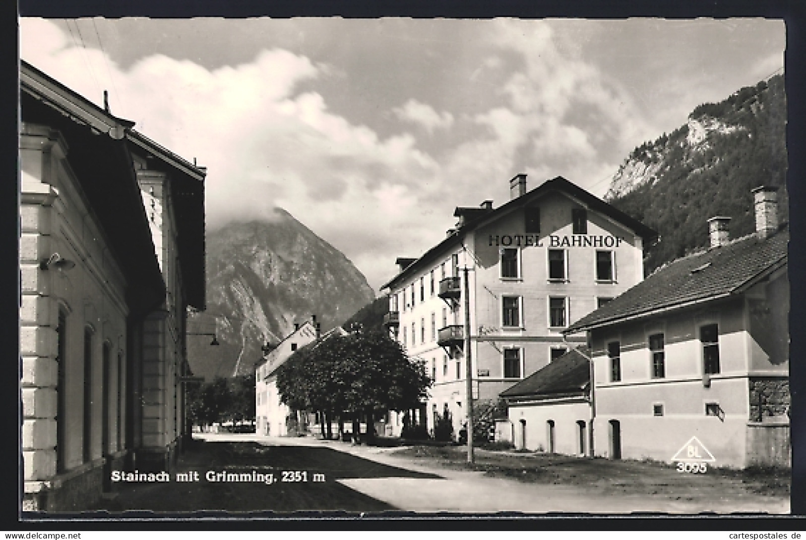 AK Stainach, Hotel Bahnhof mit Grimming