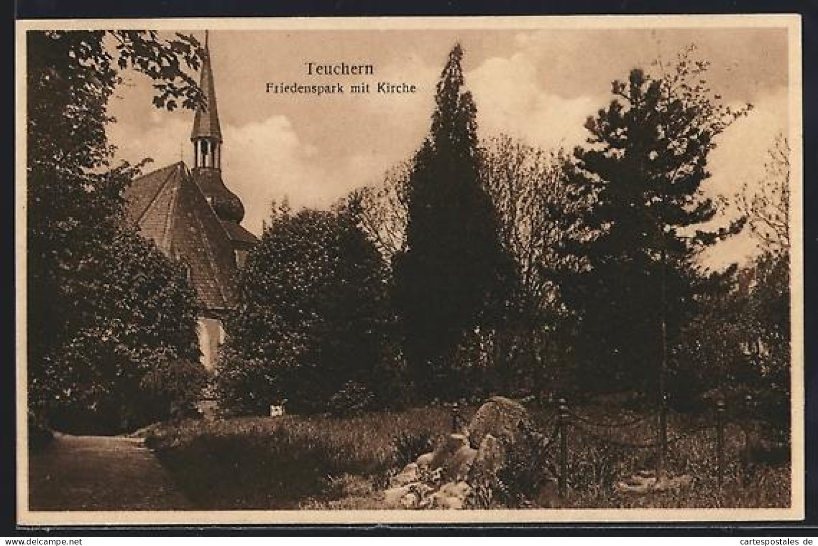 AK Teuchern, Friedenspark mit Kirche