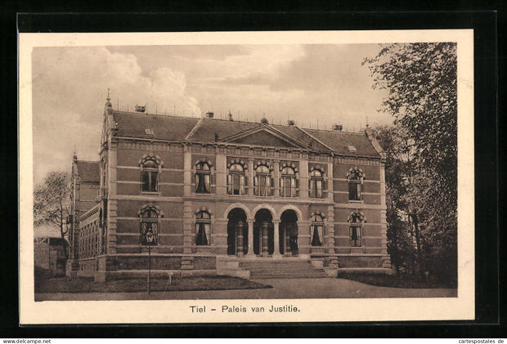 AK Tiel, Paleis van Justitie