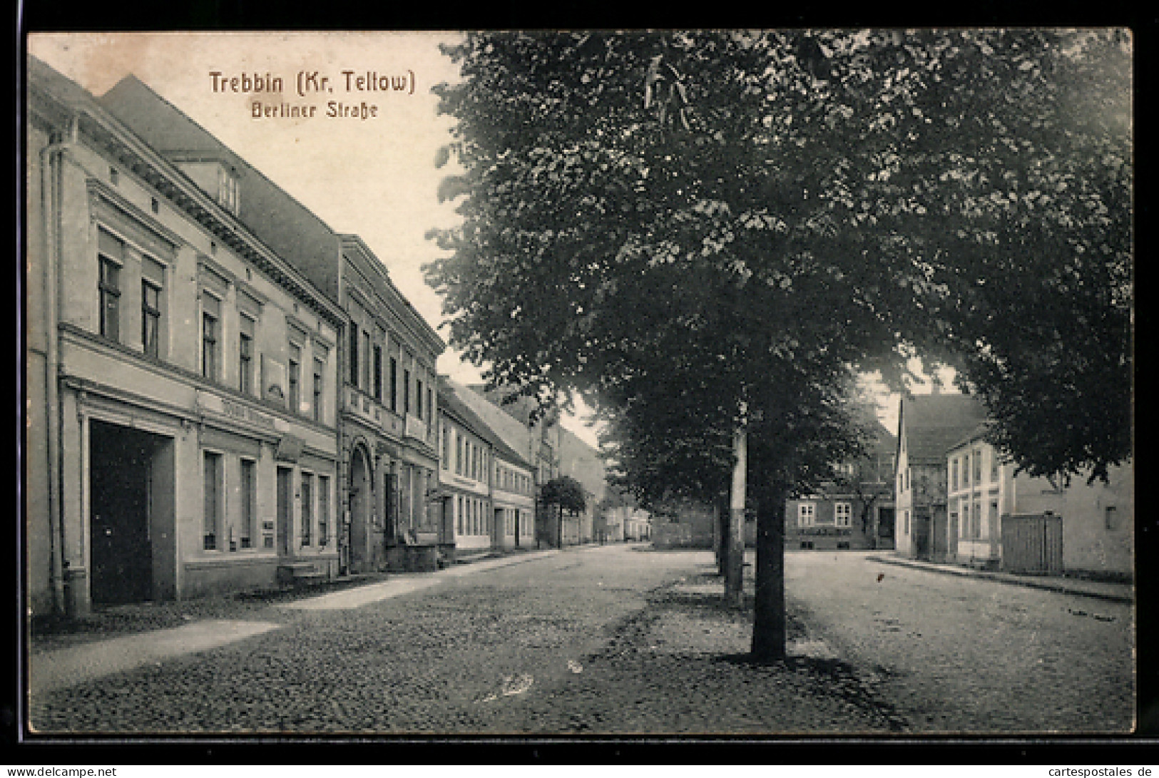 AK Trebbin /Kr. Teltow, Partie in der Berlinerstrasse mit Haus Willi Albrecht