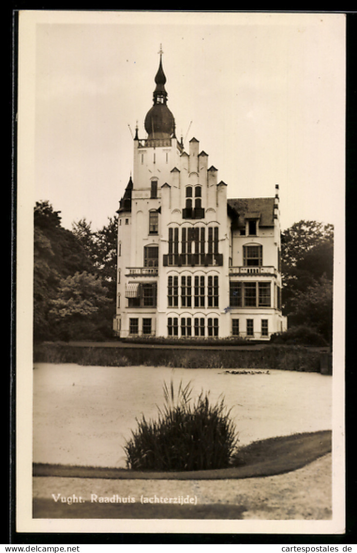 AK Vught, Raadhuis, achterzijde