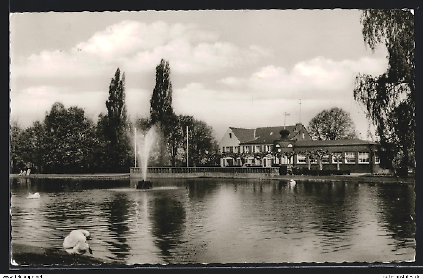 AK Willich, Fontaine im Volkspark