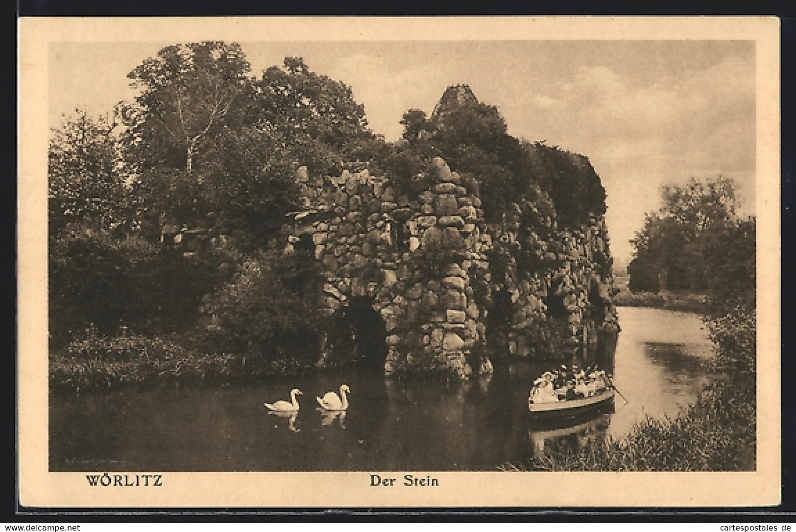 AK Wörlitz, Fluss am Stein mit Rudergästen