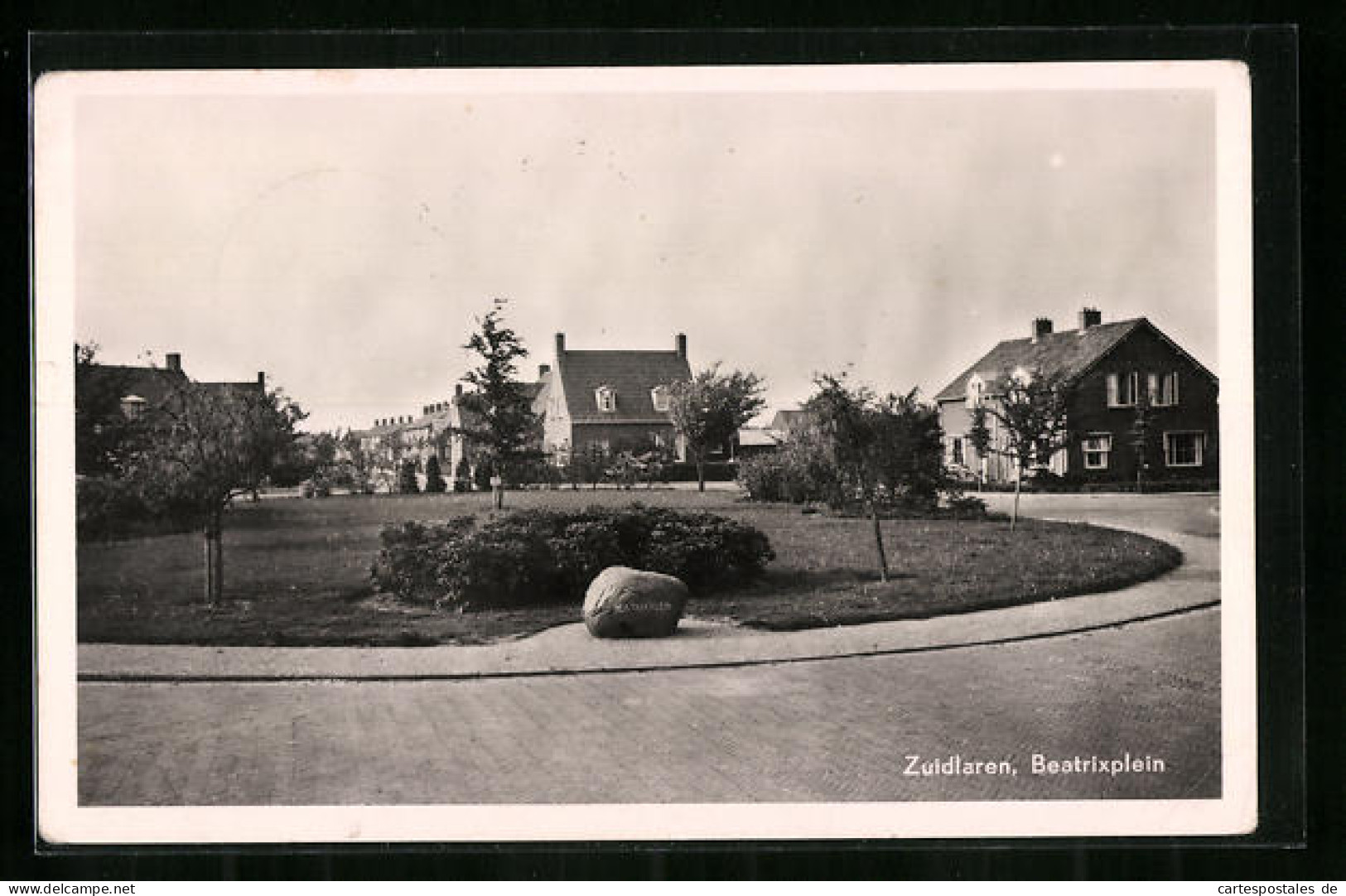 AK Zuidlaren, Beatrixplein