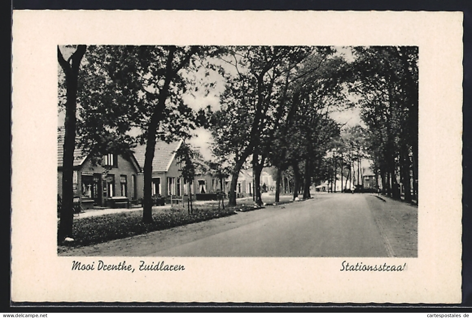 AK Zuidlaren, Stationsstraat, Strassenpartie mit Wohnhäusern