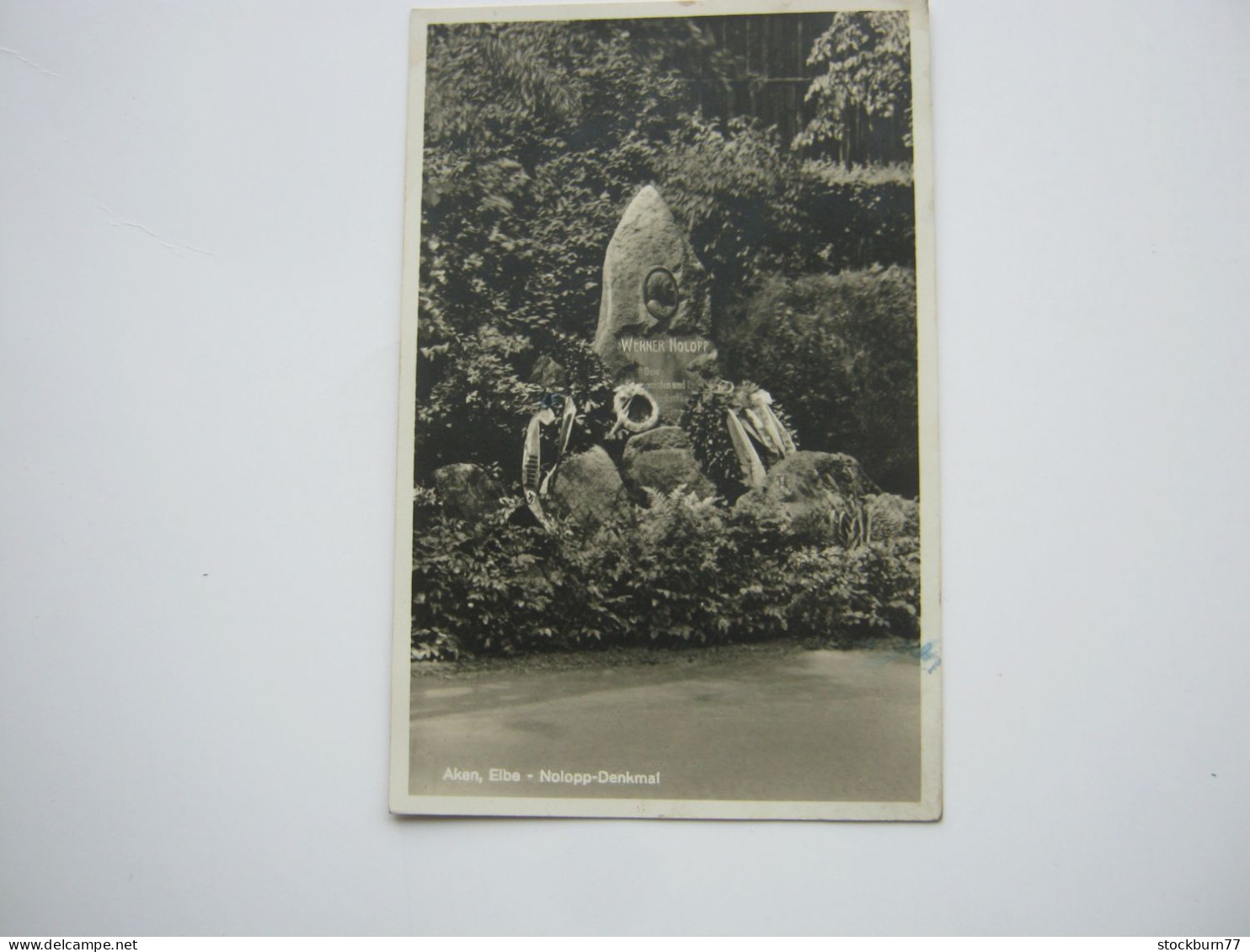 AKEN , Denkmal , schöne Karte um 1947