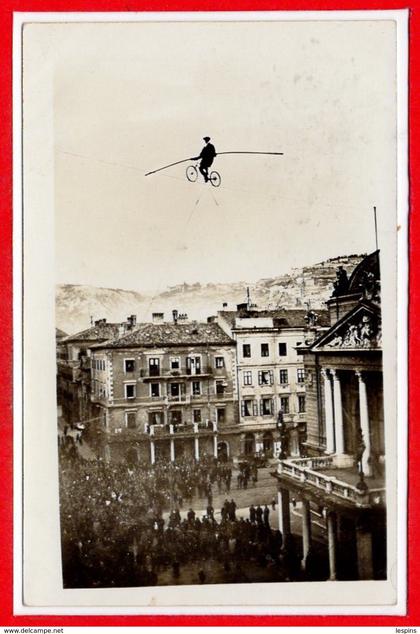 ALBANIE - TIRANE --  Carte photo - RARE