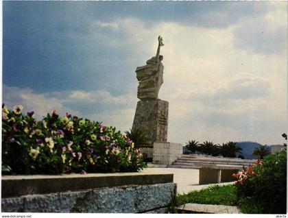 PC ALBANIA, MONUMENT MOTHER ALBANIA, TIRANA, Modern Postcard (b66367)