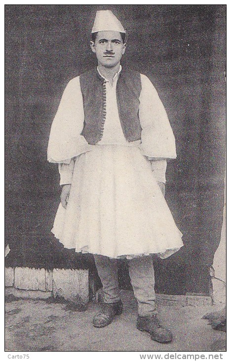 Albanie - Shkodra -  Militaria - Guerrier