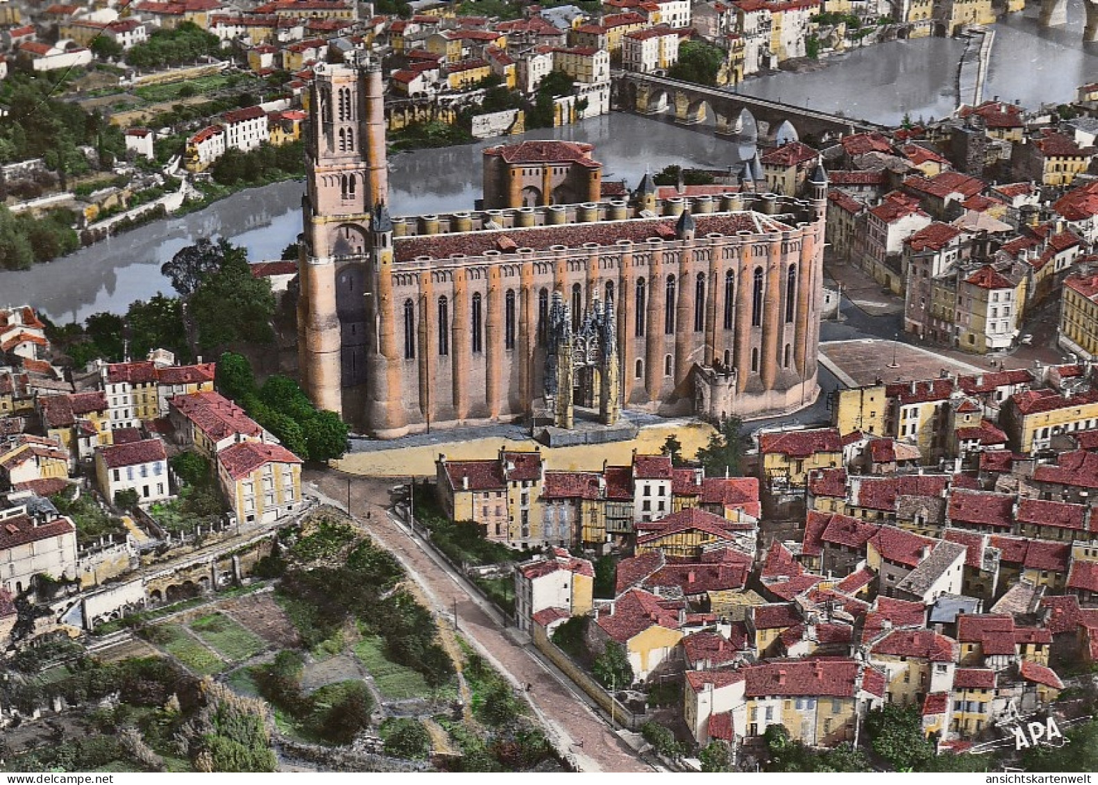 Albi /Tarn) Vue Aérienne Basilique Ste Cécile et le Vieil Albi ngl #D8147