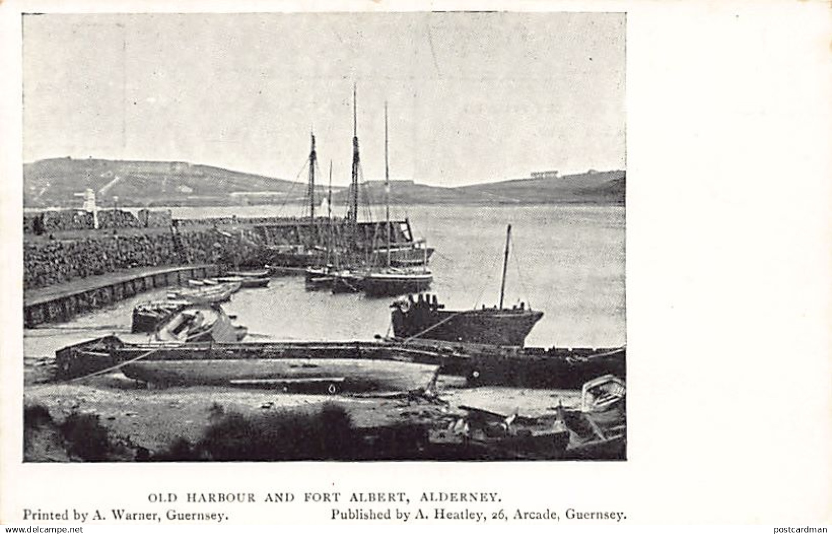 ALDERNEY - Old harbour and Fort Albert - Publ. A. Heatley