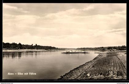 AK Aken, Elbe mit Fähre