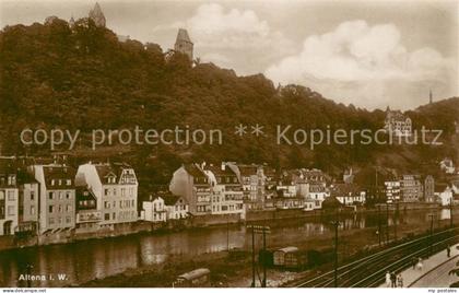 Altena Lenne Partie an der Lenne mit Burg Altena