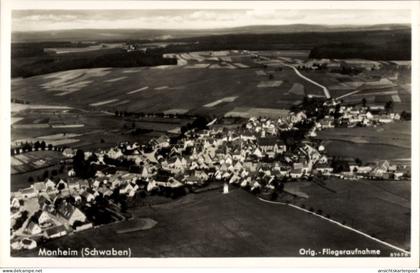CPA Monheim in Schwaben, Luftaufnahme von Monheim, Schwaben, Felder, Häuser, Schwarz-Weiß