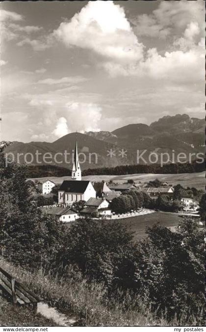 Frasdorf Panorama mit Kampenwand Chiemgauer Alpen