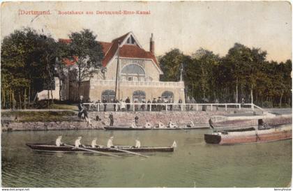 Dortmund - Bootshaus am Dortmund-Ems-Kanal