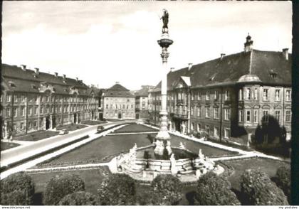 Eichstaett Oberbayern Eichstaett Residenzplatz Saeule