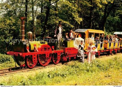 Goerlitz Sachsen Oldtimer Pioniereisenbahn Personen in historischen Kostuemen