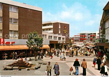 Kamen Westfalen Am Brunnen in der Fussgaengerzone