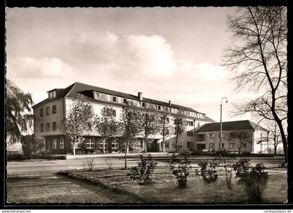AK Kornwestheim, Bundesbahnschule mit Strassenpartie
