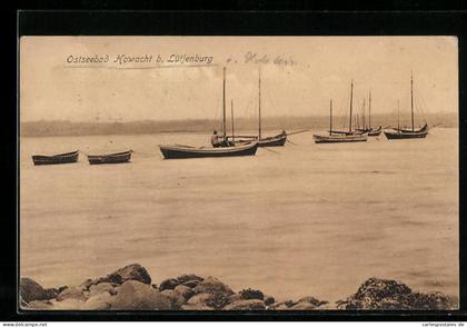AK Howacht b. Lütjenburg, Ostseebad, Strand mit Booten