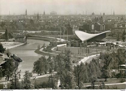 CPM Berlin Mitte Kongresshalle mit Spree