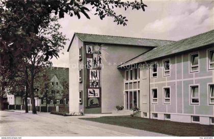 Neuendettelsau Sonnenheim Wandbild Sgraffito Wohnheim Baeume Rasen