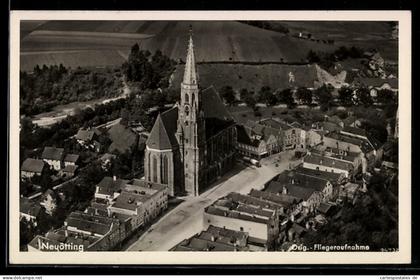 AK Neuötting, Strassenpartie mit Kirche, Fliegeraufnahme