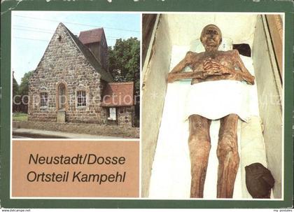 Neustadt Dosse OT Kampehl 700jaehrige Wehrkirche Gruft mit Mumie des Ritters von