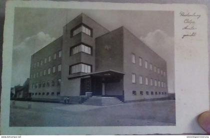 ! alte s/w Ansichtskarte aus Rastenburg in Ostpreußen, Amtsgericht, Architektur, architecture, Bauhaustil