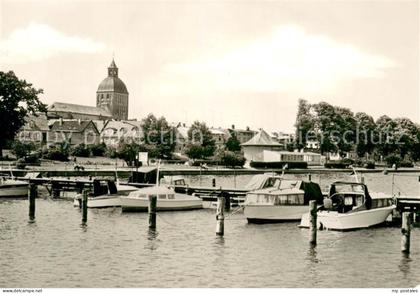Ribnitz-Damgarten Ostseebad Hafen Blick zur Kirche