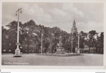 Genthin Hindenburgplatz ngl #90.737
