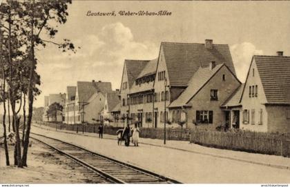 CPA Lautawerk Lauta in der Lausitz, Weber Urban Allee, Schienen, Wohnhäuser