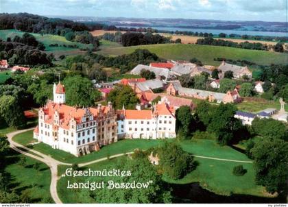 Teterow Geschmuecktes Landgut Basedow