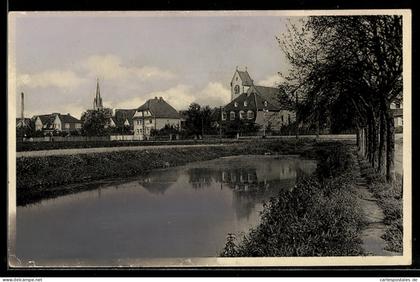 AK Viernheim, Blick zum Hindenburgring mit Kirche
