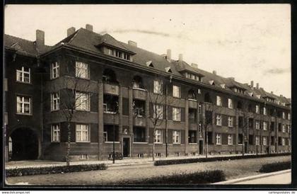 Foto-AK Berlin-Hohenschönhausen, Wohnhaus in der Suermondtstrasse 42-45, 1936