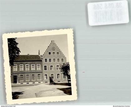 38086598 - Broichweiden