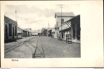 CPA Beira Mosambik, Straßenpartie, Bahnschienen