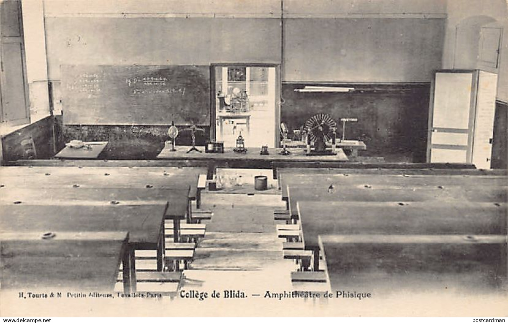 Algérie - BLIDA - Collège de Blida - Amphithéâtre de Physique