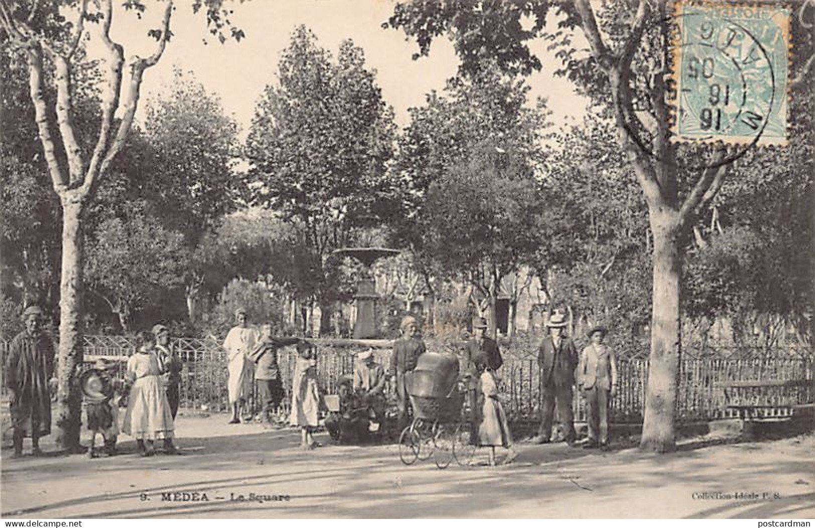 Algérie - MEDEA - Le square