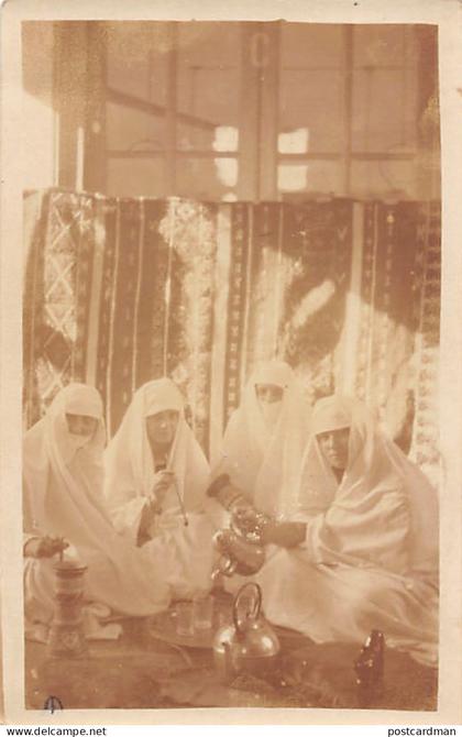 Algérie - Femmes prenant le thé - CARTE PHOTO - Ed. inconnu
