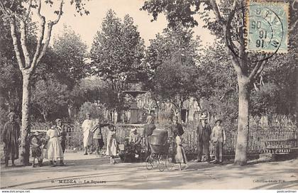 Algérie - MEDEA - Le square