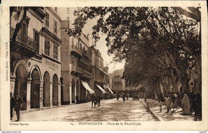 CPA Mostaganem Place De La Republique