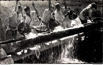 CPA Ghadames Libyen, Männer an einem Ziehbrunnen