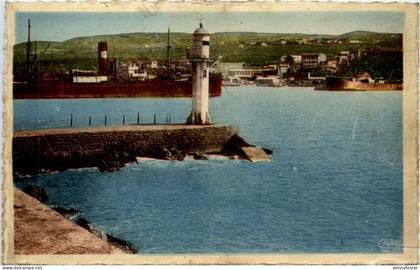 Mostaganem, LÈntree du Port