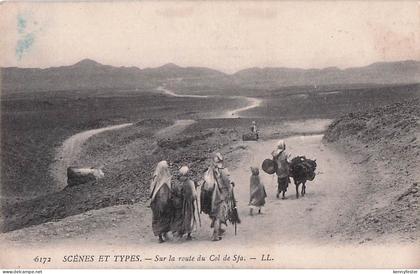 SZENEN UND TYPEN - SUR LE COL DE SFA
