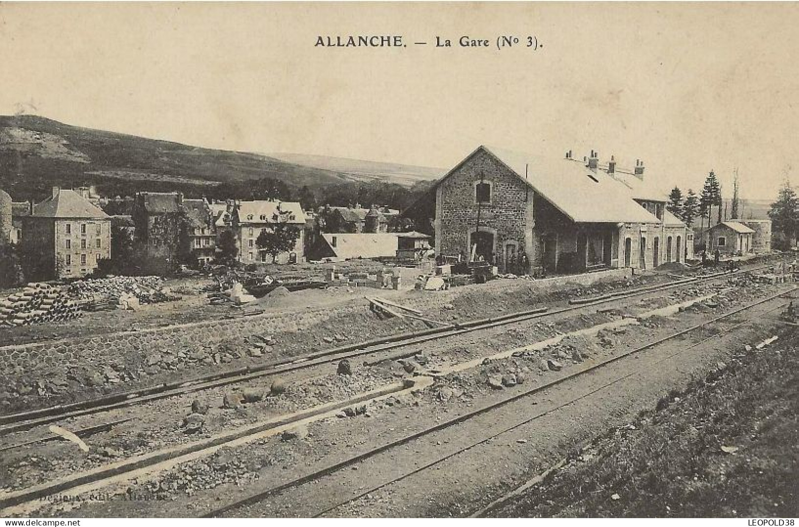 ALLANCHE La Gare