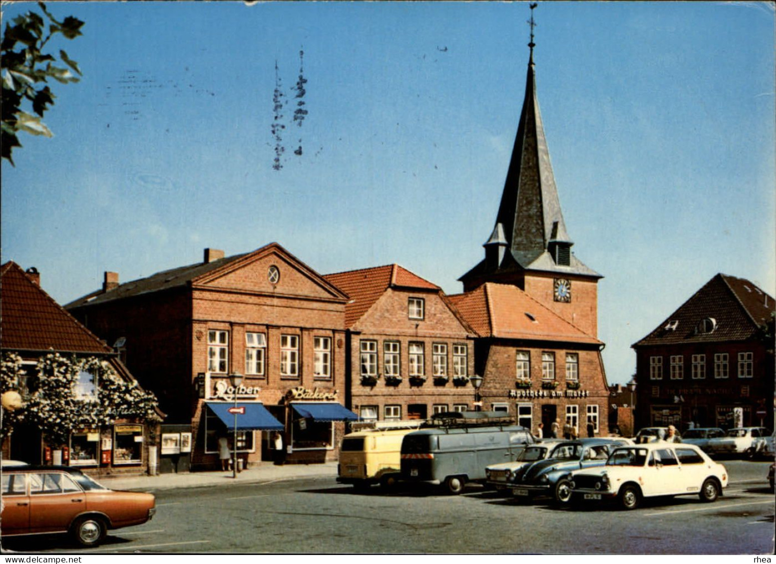 ALLEMAGNE - LUTJENBURG - Marktplatz - voitures - camionnettes