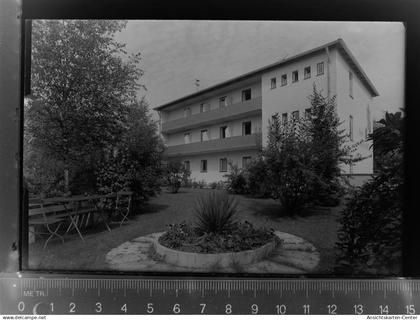 30031798 - Bad Fuessing