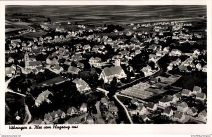 CPA Vöhringen in Württemberg, Luftaufnahme von Häuser, Kirche, Felder